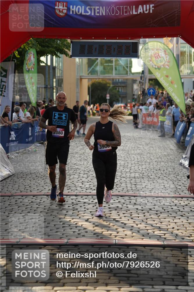 13.06.2025 - Holstenköstenlauf Felixshl http://msf.ph/oto/7926526 13.06.2025 20:18:19 Laufen 2080, 2479, 3906 meine-sportfotos.de