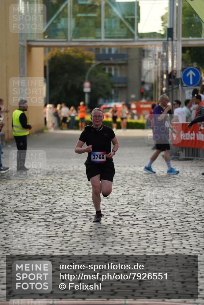 13.06.2025 - Holstenköstenlauf Felixshl http://msf.ph/oto/7926551 13.06.2025 20:19:37 Laufen 3766 meine-sportfotos.de