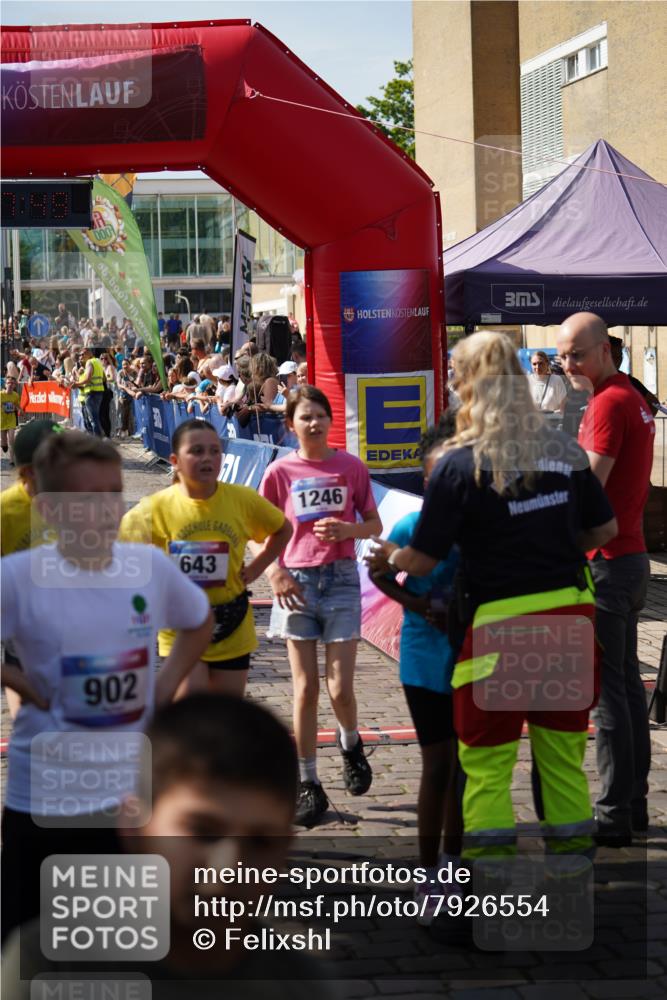 13.06.2025 - Holstenköstenlauf Felixshl http://msf.ph/oto/7926554 13.06.2025 16:38:03 Laufen 373, 638, 643, 658, 783, 785, 788, 790, 910, 1023, 1172, 1246, 1854 meine-sportfotos.de