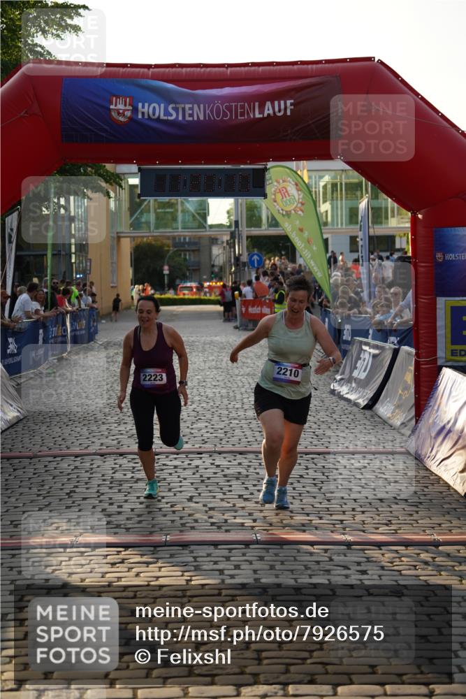 13.06.2025 - Holstenköstenlauf Felixshl http://msf.ph/oto/7926575 13.06.2025 20:20:09 Laufen 2210, 2223 meine-sportfotos.de