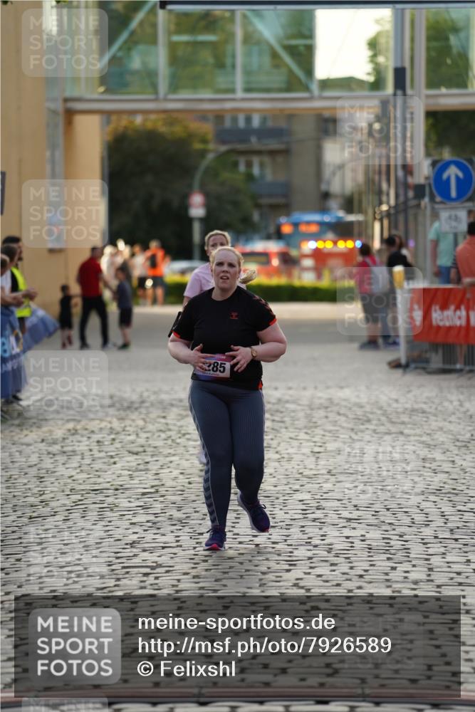 13.06.2025 - Holstenköstenlauf Felixshl http://msf.ph/oto/7926589 13.06.2025 20:21:44 Laufen 2208, 2285 meine-sportfotos.de