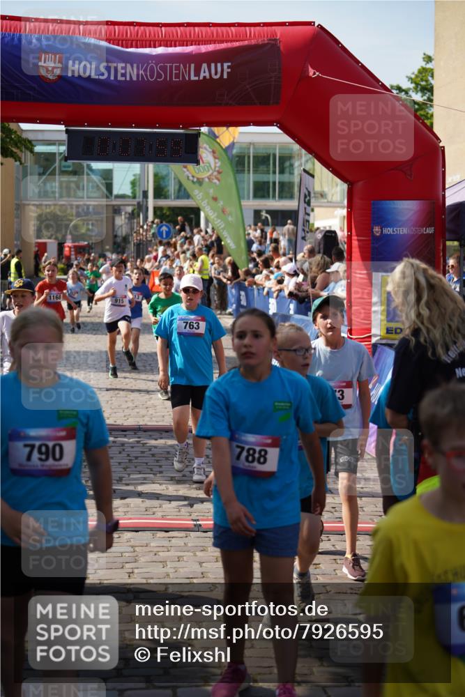 13.06.2025 - Holstenköstenlauf Felixshl http://msf.ph/oto/7926595 13.06.2025 16:38:14 Laufen 24, 232, 245, 250, 252, 373, 377, 513, 763, 785, 788, 910, 913, 915, 919, 1010, 1087, 1102, 1168, 1172, 1854 meine-sportfotos.de