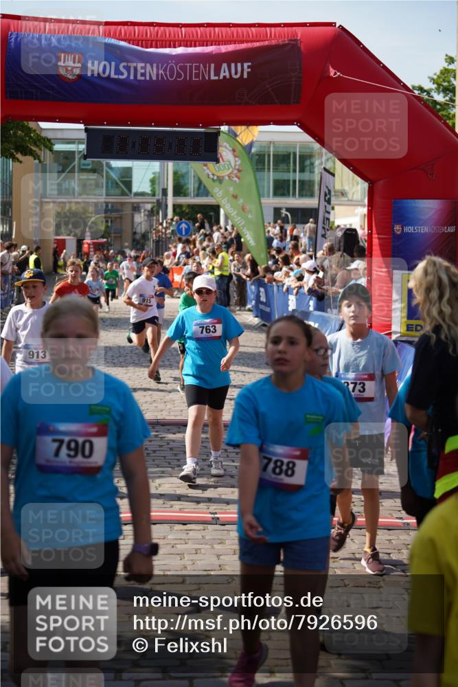13.06.2025 - Holstenköstenlauf Felixshl http://msf.ph/oto/7926596 13.06.2025 16:38:14 Laufen 24, 232, 245, 250, 252, 373, 377, 513, 763, 785, 788, 910, 913, 915, 919, 1010, 1087, 1102, 1168, 1172, 1854 meine-sportfotos.de