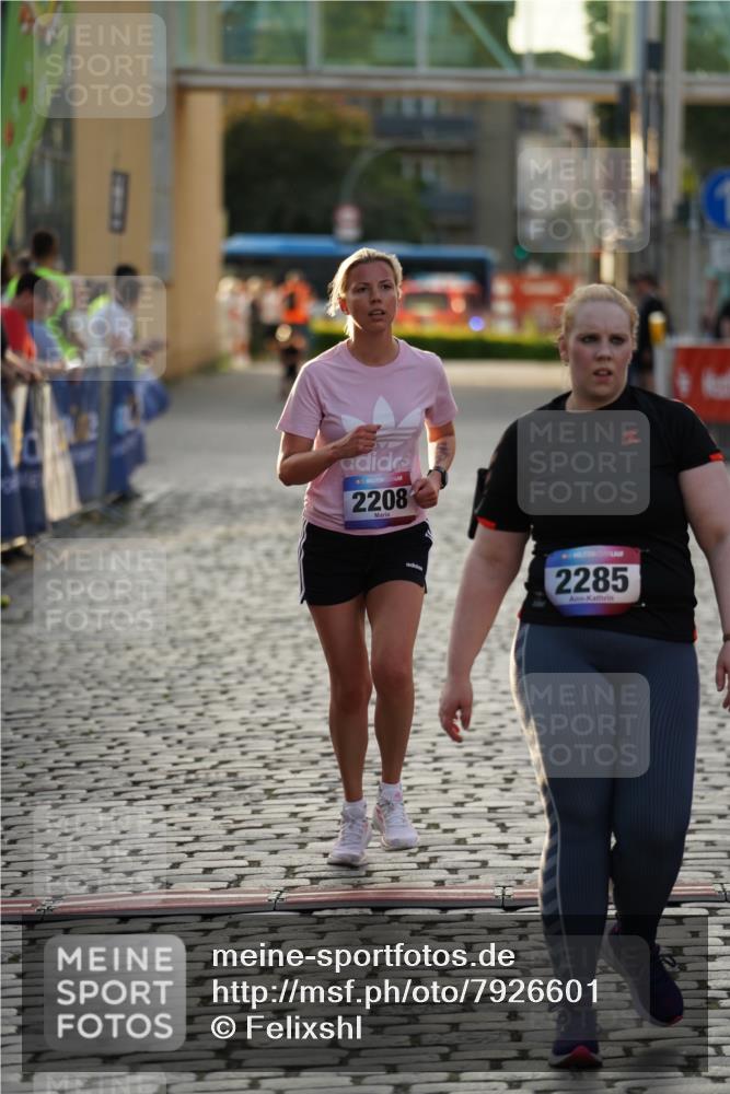13.06.2025 - Holstenköstenlauf Felixshl http://msf.ph/oto/7926601 13.06.2025 20:21:49 Laufen 2208, 2285 meine-sportfotos.de