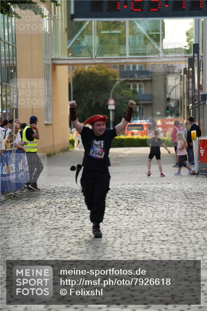 13.06.2025 - Holstenköstenlauf Felixshl http://msf.ph/oto/7926618 13.06.2025 20:23:10 Laufen 2566 meine-sportfotos.de