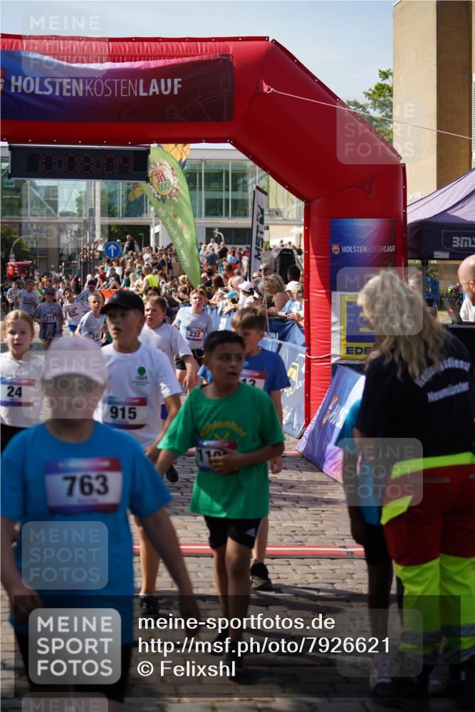 13.06.2025 - Holstenköstenlauf Felixshl http://msf.ph/oto/7926621 13.06.2025 16:38:18 Laufen 24, 232, 240, 245, 250, 252, 377, 513, 915, 921, 1010, 1013, 1020, 1087, 1102, 1168, 1350 meine-sportfotos.de