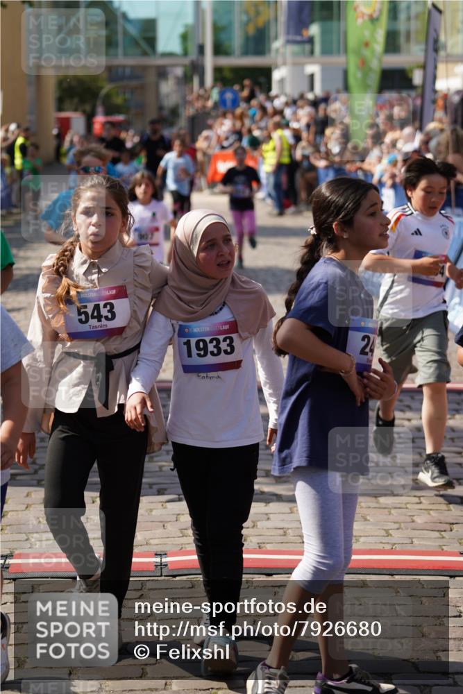 13.06.2025 - Holstenköstenlauf Felixshl http://msf.ph/oto/7926680 13.06.2025 16:38:40 Laufen 234, 239, 247, 519, 766, 768, 779, 791, 907, 924, 1025, 1082, 1096, 1402, 1404 meine-sportfotos.de