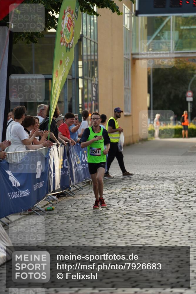 13.06.2025 - Holstenköstenlauf Felixshl http://msf.ph/oto/7926683 13.06.2025 20:25:07 Laufen 3281 meine-sportfotos.de