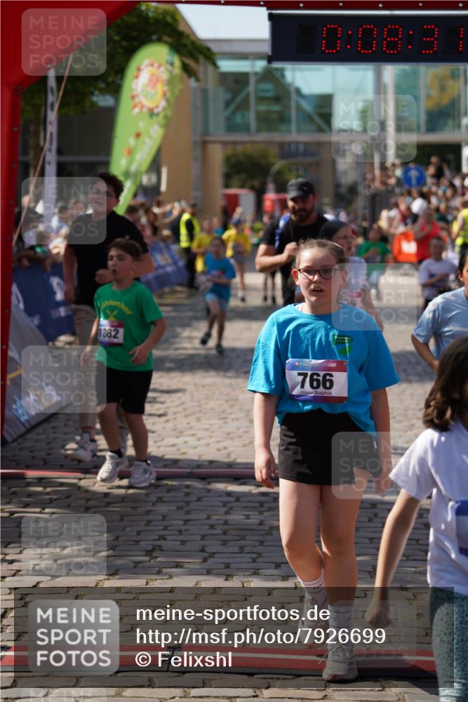 13.06.2025 - Holstenköstenlauf Felixshl http://msf.ph/oto/7926699 13.06.2025 16:38:45 Laufen 234, 239, 247, 636, 652, 766, 768, 791, 907, 924, 1081, 1082, 1094, 1234, 1402 meine-sportfotos.de