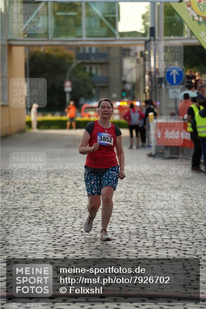 13.06.2025 - Holstenköstenlauf Felixshl http://msf.ph/oto/7926702 13.06.2025 20:25:23 Laufen 3852 meine-sportfotos.de