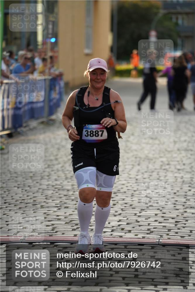 13.06.2025 - Holstenköstenlauf Felixshl http://msf.ph/oto/7926742 13.06.2025 20:26:59 Laufen 3887 meine-sportfotos.de