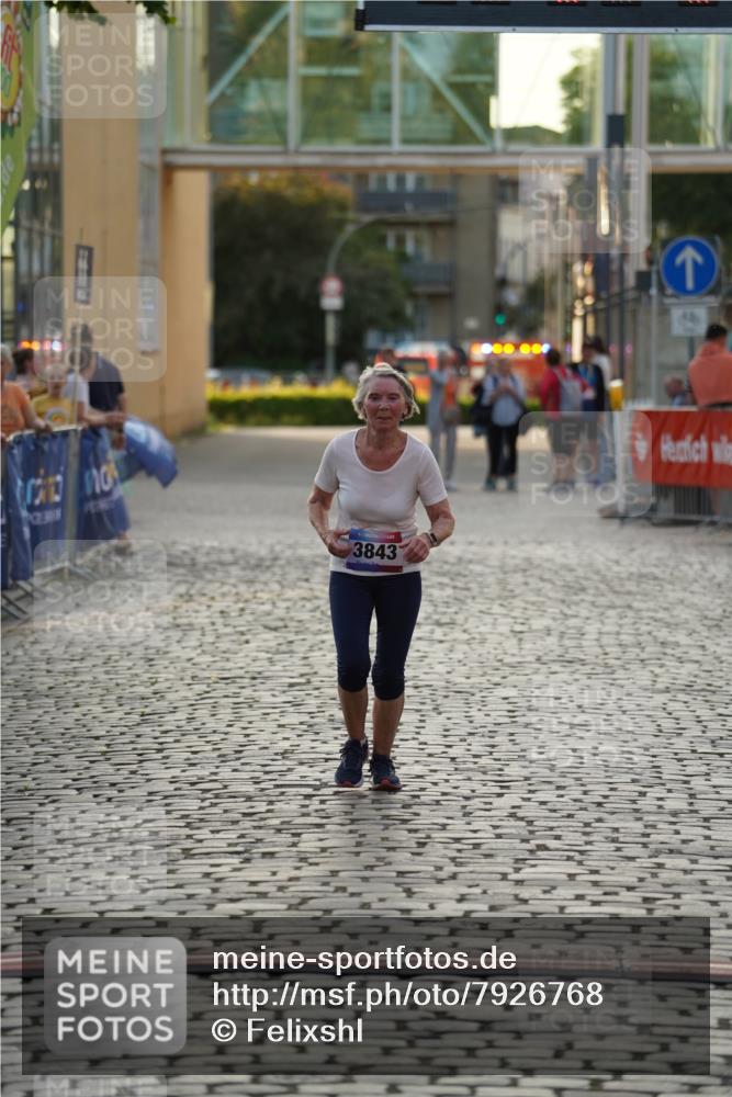 13.06.2025 - Holstenköstenlauf Felixshl http://msf.ph/oto/7926768 13.06.2025 20:27:27 Laufen 3843 meine-sportfotos.de