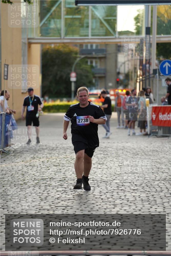 13.06.2025 - Holstenköstenlauf Felixshl http://msf.ph/oto/7926776 13.06.2025 20:28:34 Laufen 2738 meine-sportfotos.de
