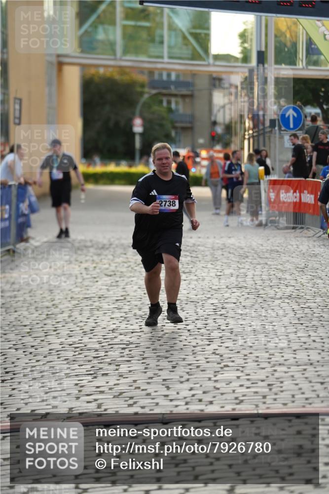 13.06.2025 - Holstenköstenlauf Felixshl http://msf.ph/oto/7926780 13.06.2025 20:28:34 Laufen 2738 meine-sportfotos.de