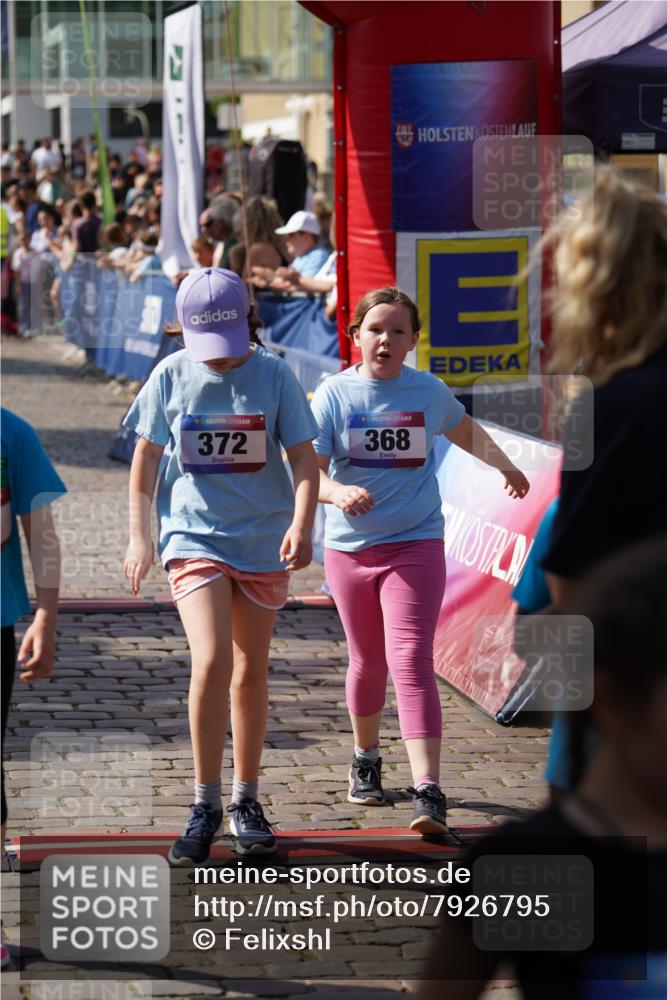 13.06.2025 - Holstenköstenlauf Felixshl http://msf.ph/oto/7926795 13.06.2025 16:39:17 Laufen 231, 368, 372, 374, 514, 774 meine-sportfotos.de