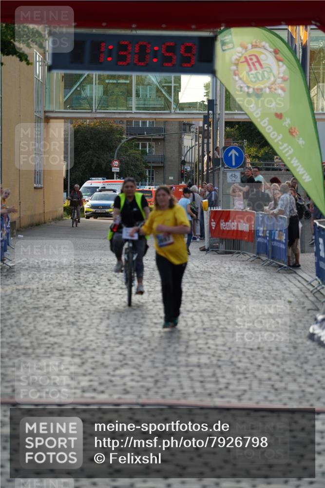 13.06.2025 - Holstenköstenlauf Felixshl http://msf.ph/oto/7926798 13.06.2025 20:30:58 Laufen 3697 meine-sportfotos.de