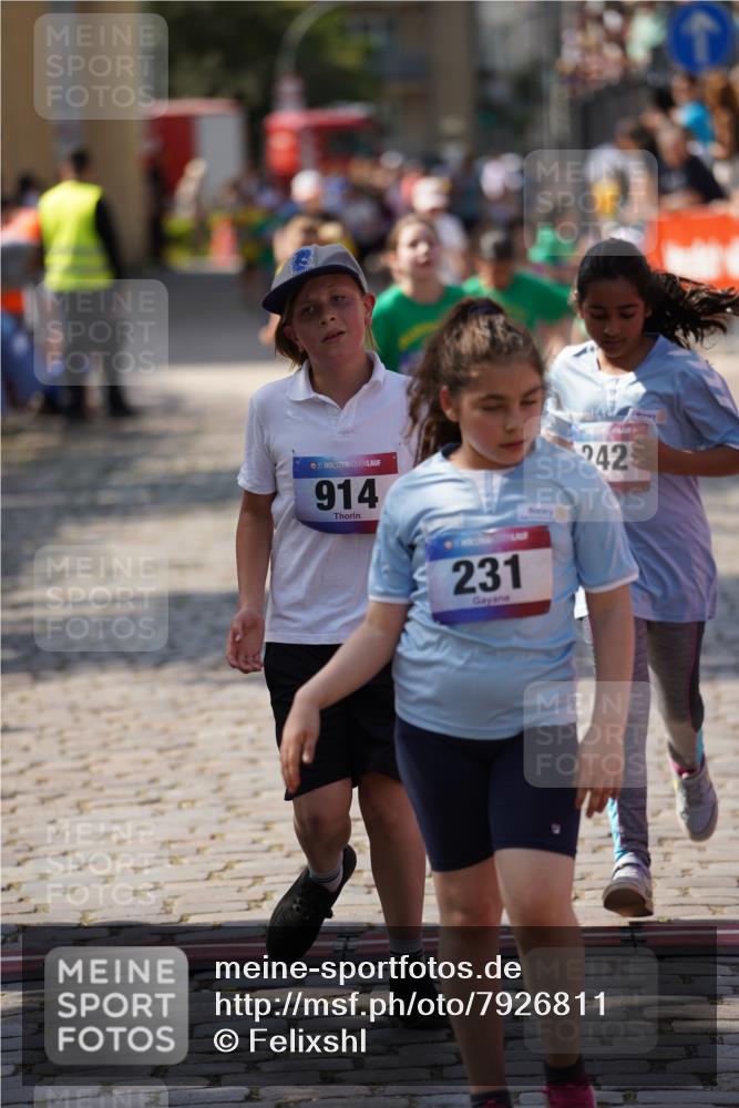 13.06.2025 - Holstenköstenlauf Felixshl http://msf.ph/oto/7926811 13.06.2025 16:39:26 Laufen 231, 242, 651, 914, 1085, 1089, 1104, 1105, 1235 meine-sportfotos.de