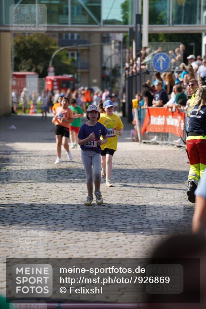 13.06.2025 - Holstenköstenlauf Felixshl http://msf.ph/oto/7926869 13.06.2025 16:39:55 Laufen 531, 650, 655, 771, 1357 meine-sportfotos.de