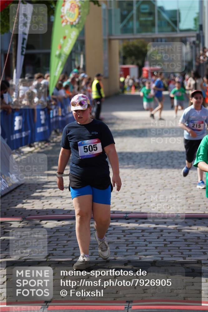 13.06.2025 - Holstenköstenlauf Felixshl http://msf.ph/oto/7926905 13.06.2025 16:40:27 Laufen 246, 505, 922, 1086, 1100, 1106 meine-sportfotos.de