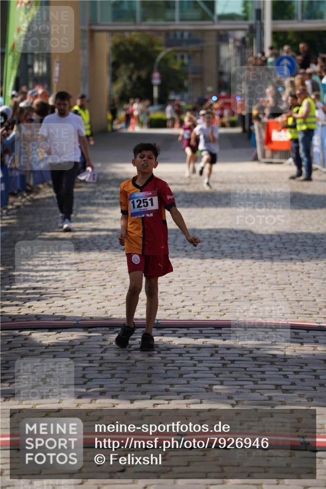 13.06.2025 - Holstenköstenlauf Felixshl http://msf.ph/oto/7926946 13.06.2025 16:50:13 Laufen 28, 130, 1033, 1251 meine-sportfotos.de