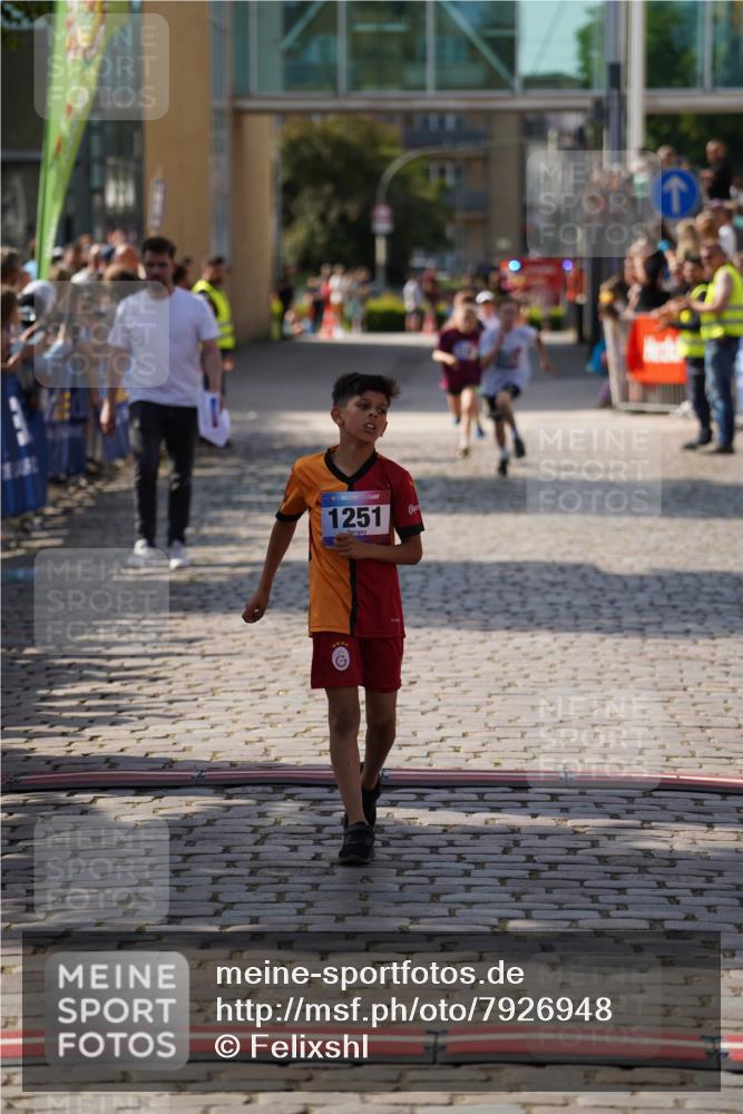 13.06.2025 - Holstenköstenlauf Felixshl http://msf.ph/oto/7926948 13.06.2025 16:50:13 Laufen 28, 130, 1033, 1251 meine-sportfotos.de