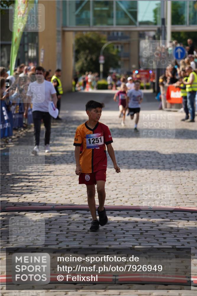 13.06.2025 - Holstenköstenlauf Felixshl http://msf.ph/oto/7926949 13.06.2025 16:50:13 Laufen 28, 130, 1033, 1251 meine-sportfotos.de