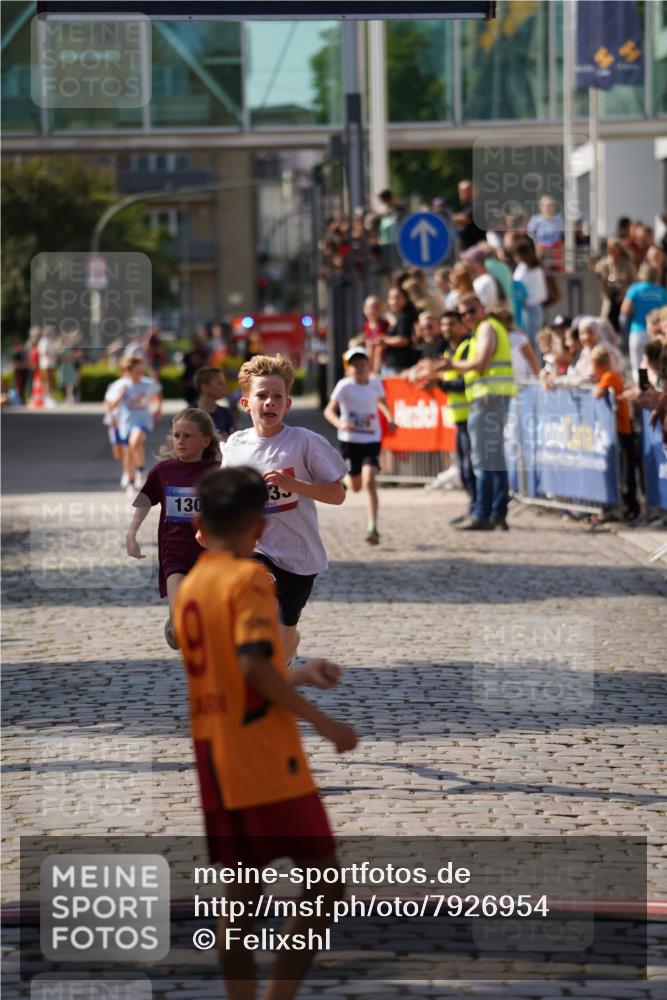 13.06.2025 - Holstenköstenlauf Felixshl http://msf.ph/oto/7926954 13.06.2025 16:50:16 Laufen 28, 102, 130, 409, 929, 1033, 1251 meine-sportfotos.de
