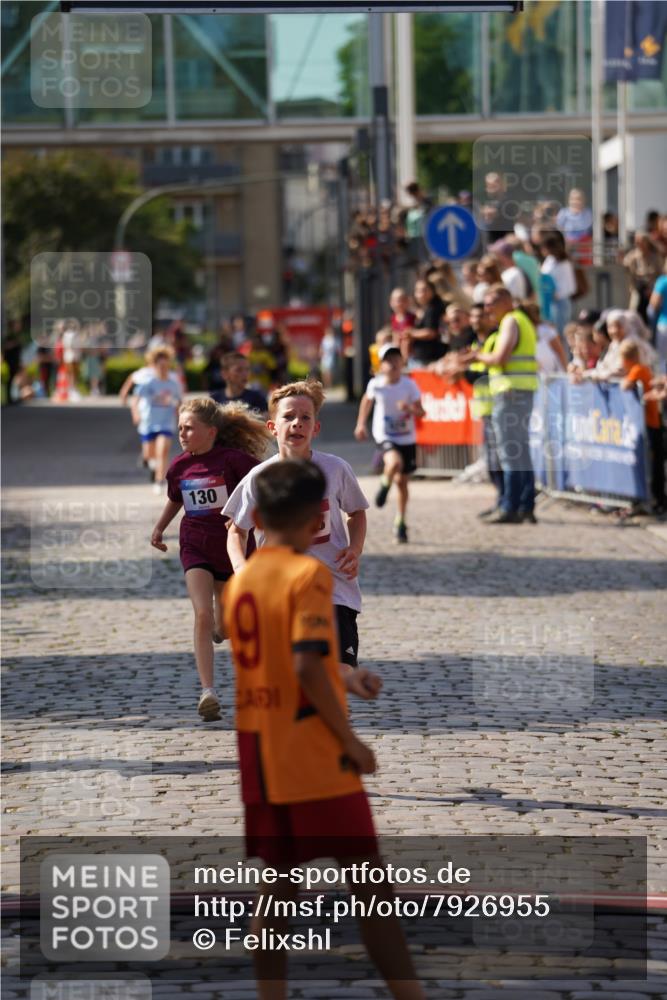 13.06.2025 - Holstenköstenlauf Felixshl http://msf.ph/oto/7926955 13.06.2025 16:50:16 Laufen 28, 102, 130, 409, 929, 1033, 1251 meine-sportfotos.de