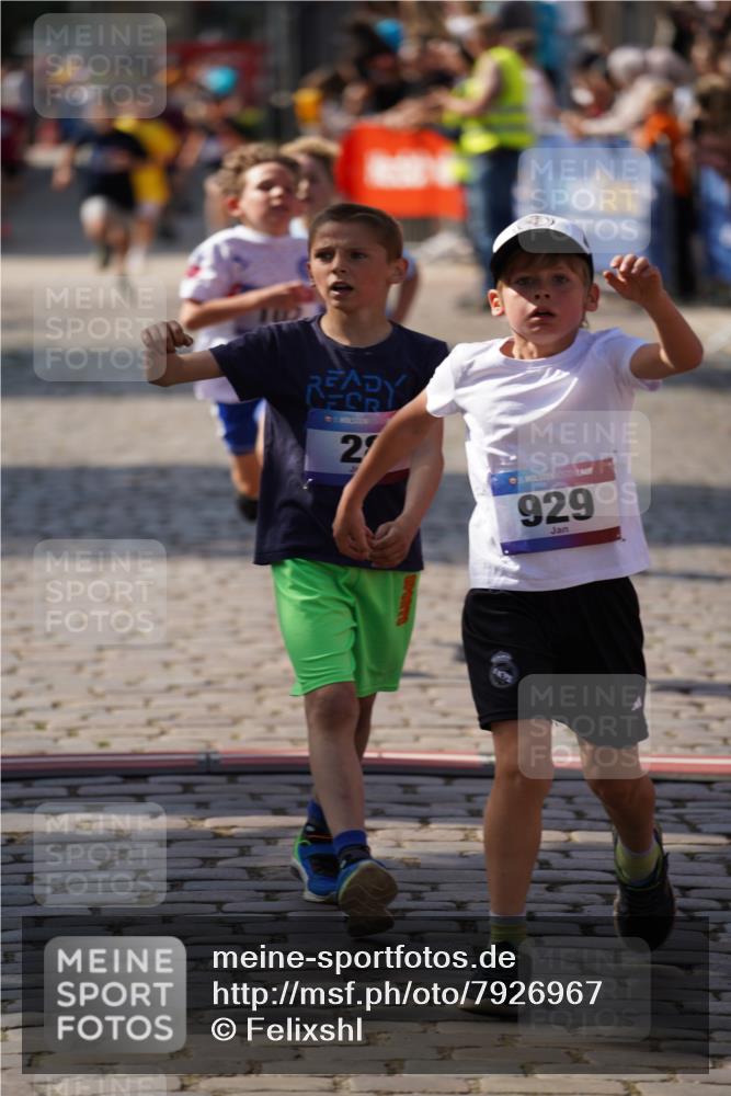 13.06.2025 - Holstenköstenlauf Felixshl http://msf.ph/oto/7926967 13.06.2025 16:50:23 Laufen 28, 102, 143, 409, 553, 659, 929, 1265, 1875, 1892 meine-sportfotos.de