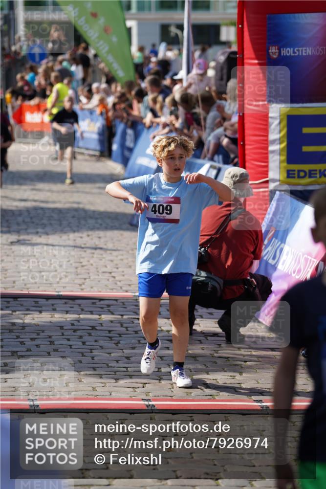 13.06.2025 - Holstenköstenlauf Felixshl http://msf.ph/oto/7926974 13.06.2025 16:50:27 Laufen 102, 143, 409, 553, 659, 1265, 1875, 1892 meine-sportfotos.de