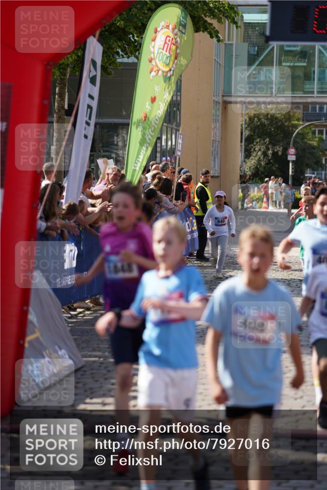 13.06.2025 - Holstenköstenlauf Felixshl http://msf.ph/oto/7927016 13.06.2025 16:50:50 Laufen 22, 270, 407, 408, 818, 940, 1117, 1123, 1363, 1409, 1802, 1830, 1848, 1919 meine-sportfotos.de