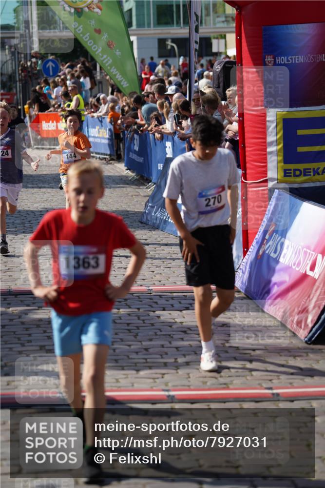 13.06.2025 - Holstenköstenlauf Felixshl http://msf.ph/oto/7927031 13.06.2025 16:50:59 Laufen 57, 100, 144, 260, 270, 935, 940, 1124, 1261, 1363, 1431 meine-sportfotos.de