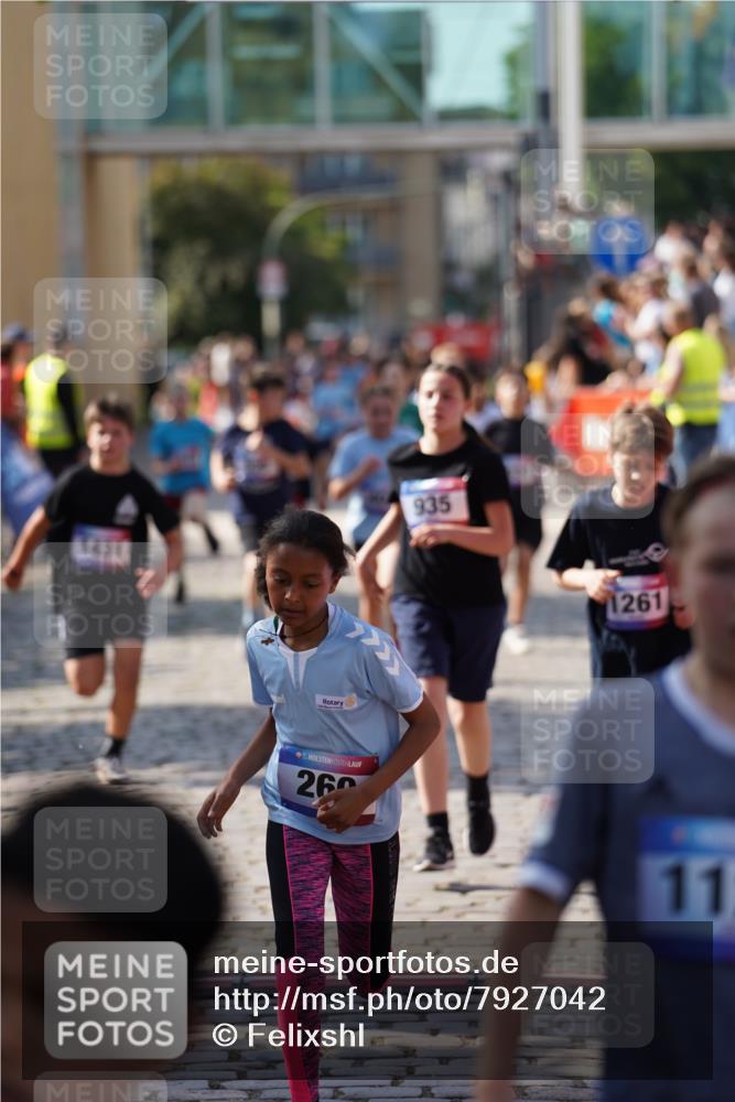 13.06.2025 - Holstenköstenlauf Felixshl http://msf.ph/oto/7927042 13.06.2025 16:51:05 Laufen 57, 91, 100, 260, 402, 539, 933, 935, 1027, 1030, 1036, 1112, 1120, 1258, 1261, 1431, 1818 meine-sportfotos.de