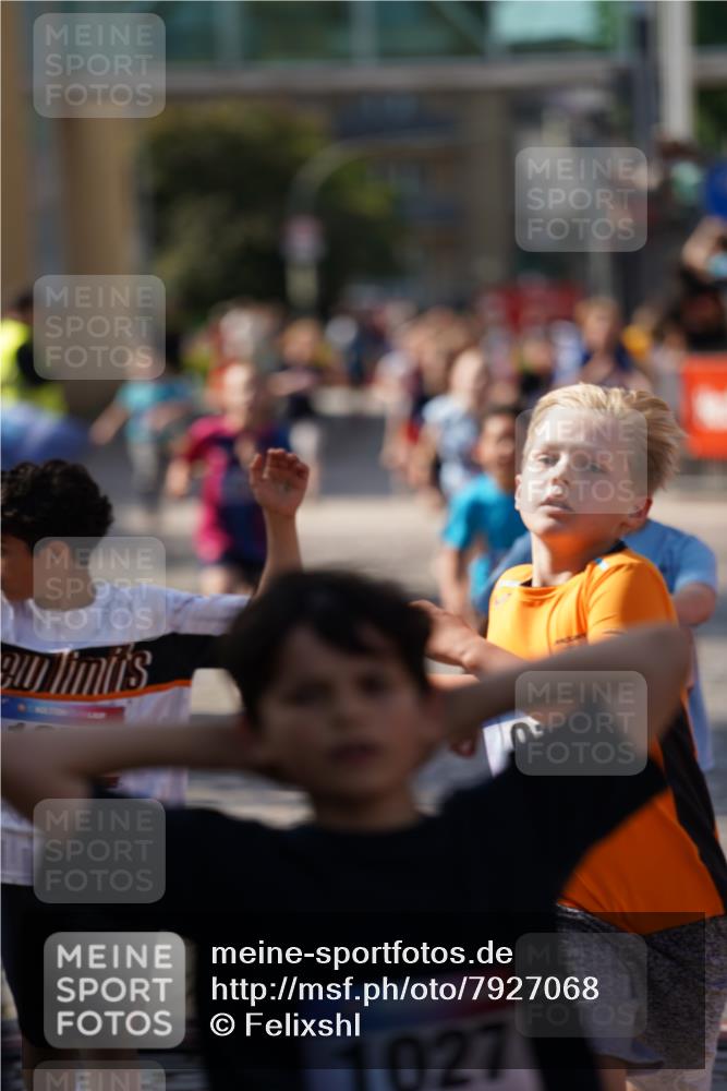 13.06.2025 - Holstenköstenlauf Felixshl http://msf.ph/oto/7927068 13.06.2025 16:51:14 Laufen 56, 91, 396, 414, 416, 534, 552, 799, 804, 933, 1030, 1112, 1258, 1259, 1407, 1430, 1927 meine-sportfotos.de