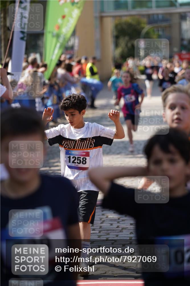 13.06.2025 - Holstenköstenlauf Felixshl http://msf.ph/oto/7927069 13.06.2025 16:51:15 Laufen 56, 91, 396, 414, 416, 534, 552, 799, 804, 933, 1030, 1112, 1258, 1259, 1407, 1430, 1927 meine-sportfotos.de