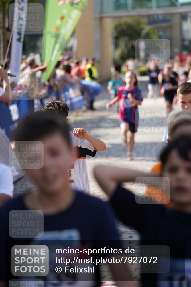 13.06.2025 - Holstenköstenlauf Felixshl http://msf.ph/oto/7927072 13.06.2025 16:51:16 Laufen 56, 91, 396, 414, 416, 534, 552, 799, 804, 1030, 1112, 1258, 1259, 1407, 1430, 1809, 1927 meine-sportfotos.de