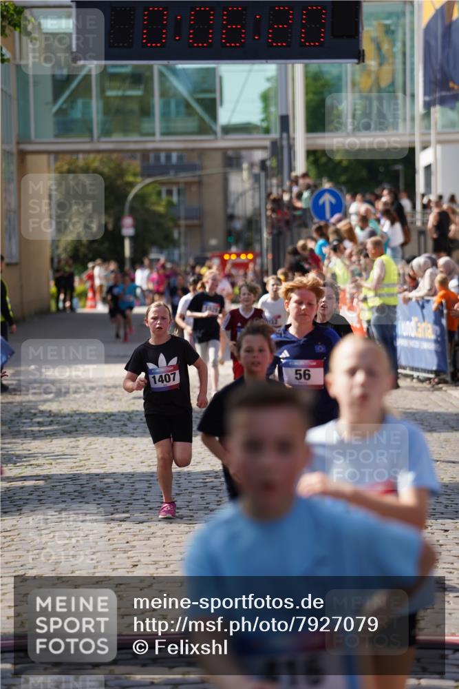 13.06.2025 - Holstenköstenlauf Felixshl http://msf.ph/oto/7927079 13.06.2025 16:51:19 Laufen 56, 396, 414, 534, 799, 804, 932, 939, 1029, 1259, 1407, 1430, 1809, 1927 meine-sportfotos.de