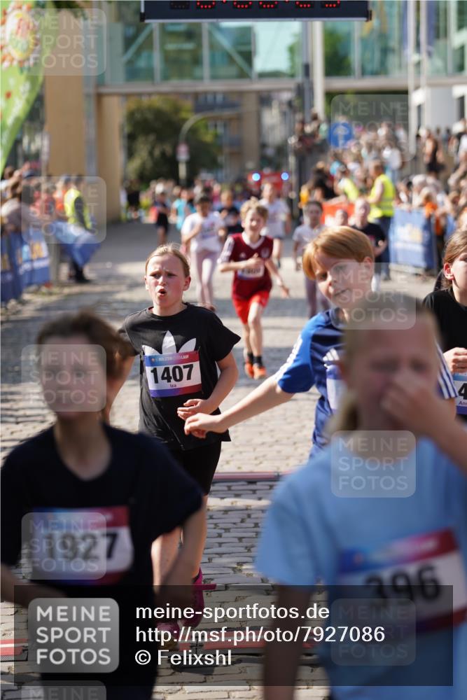 13.06.2025 - Holstenköstenlauf Felixshl http://msf.ph/oto/7927086 13.06.2025 16:51:22 Laufen 56, 534, 804, 810, 932, 939, 1029, 1035, 1259, 1407, 1430, 1809, 1882, 1927 meine-sportfotos.de