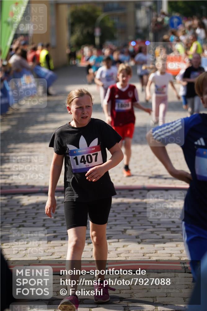 13.06.2025 - Holstenköstenlauf Felixshl http://msf.ph/oto/7927088 13.06.2025 16:51:23 Laufen 56, 804, 810, 932, 939, 1029, 1035, 1259, 1262, 1407, 1430, 1809, 1882, 1927 meine-sportfotos.de