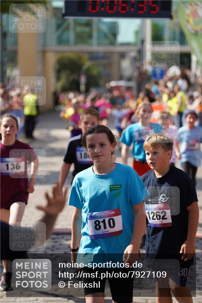 13.06.2025 - Holstenköstenlauf Felixshl http://msf.ph/oto/7927109 13.06.2025 16:51:34 Laufen 15, 69, 127, 136, 259, 398, 662, 806, 810, 813, 937, 1262, 1807, 1824 meine-sportfotos.de