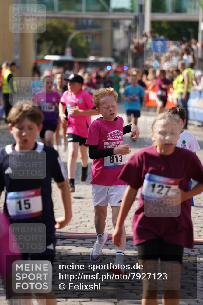 13.06.2025 - Holstenköstenlauf Felixshl http://msf.ph/oto/7927123 13.06.2025 16:51:41 Laufen 15, 27, 51, 127, 128, 137, 259, 406, 544, 662, 812, 813, 937, 1166, 1167, 1824, 1860 meine-sportfotos.de