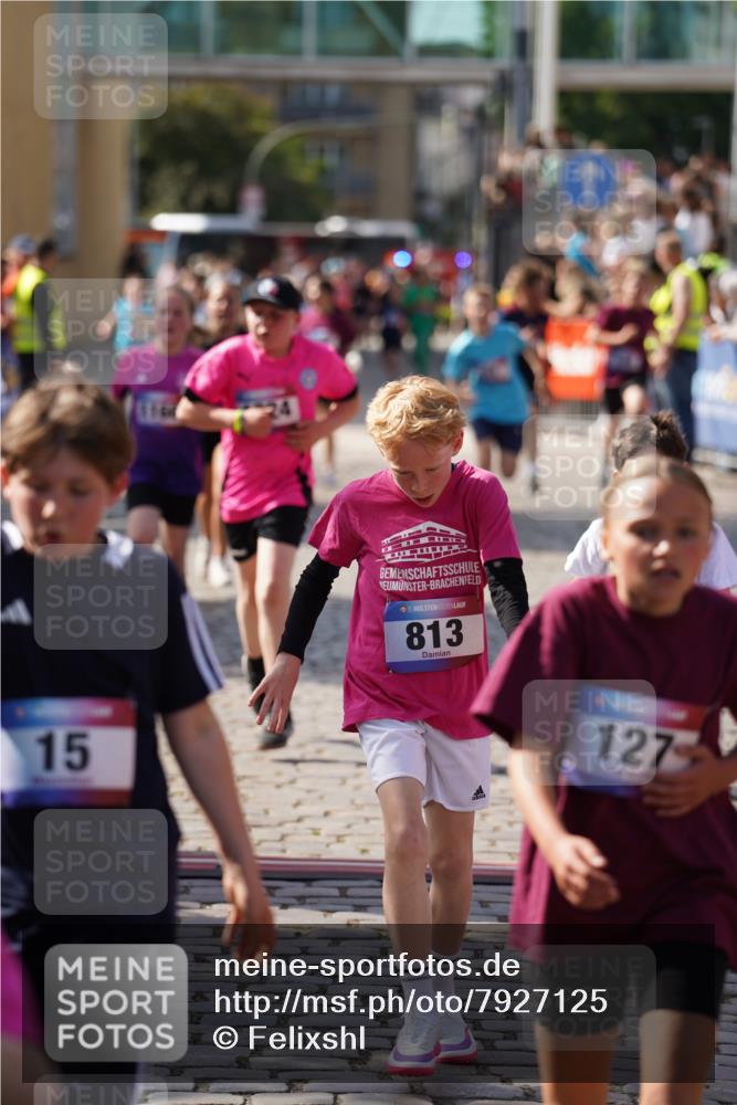 13.06.2025 - Holstenköstenlauf Felixshl http://msf.ph/oto/7927125 13.06.2025 16:51:41 Laufen 15, 27, 51, 127, 128, 137, 259, 406, 544, 662, 812, 813, 937, 1166, 1167, 1824, 1860 meine-sportfotos.de