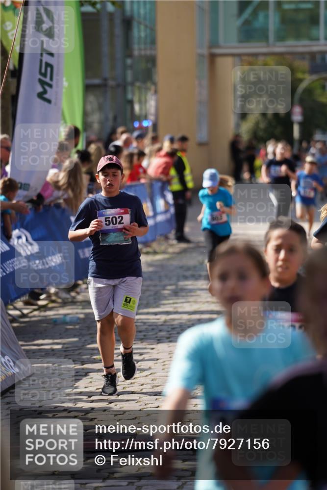 13.06.2025 - Holstenköstenlauf Felixshl http://msf.ph/oto/7927156 13.06.2025 16:51:58 Laufen 41, 48, 93, 399, 537, 802, 815, 1032, 1034, 1113, 1164, 1260, 1366, 1371, 1935 meine-sportfotos.de