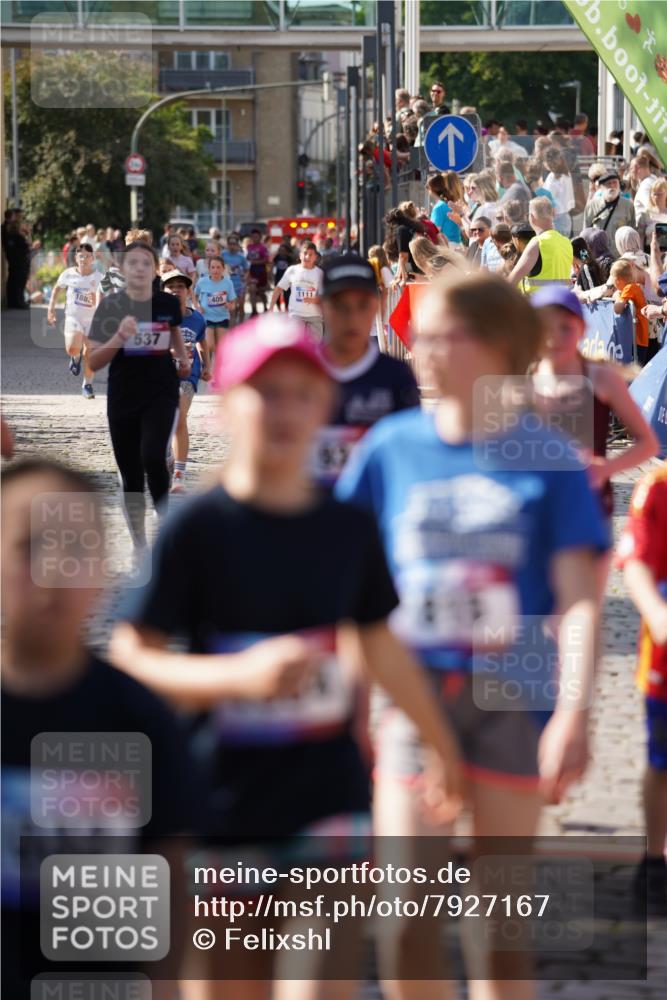 13.06.2025 - Holstenköstenlauf Felixshl http://msf.ph/oto/7927167 13.06.2025 16:52:02 Laufen 41, 48, 93, 399, 537, 798, 802, 814, 815, 1034, 1040, 1111, 1366, 1883, 1935 meine-sportfotos.de