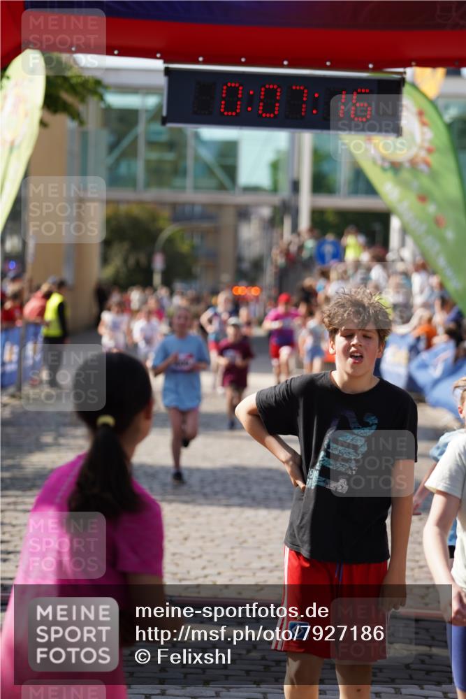 13.06.2025 - Holstenköstenlauf Felixshl http://msf.ph/oto/7927186 13.06.2025 16:52:15 Laufen 68, 126, 255, 256, 395, 397, 400, 405, 809, 930, 1109 meine-sportfotos.de