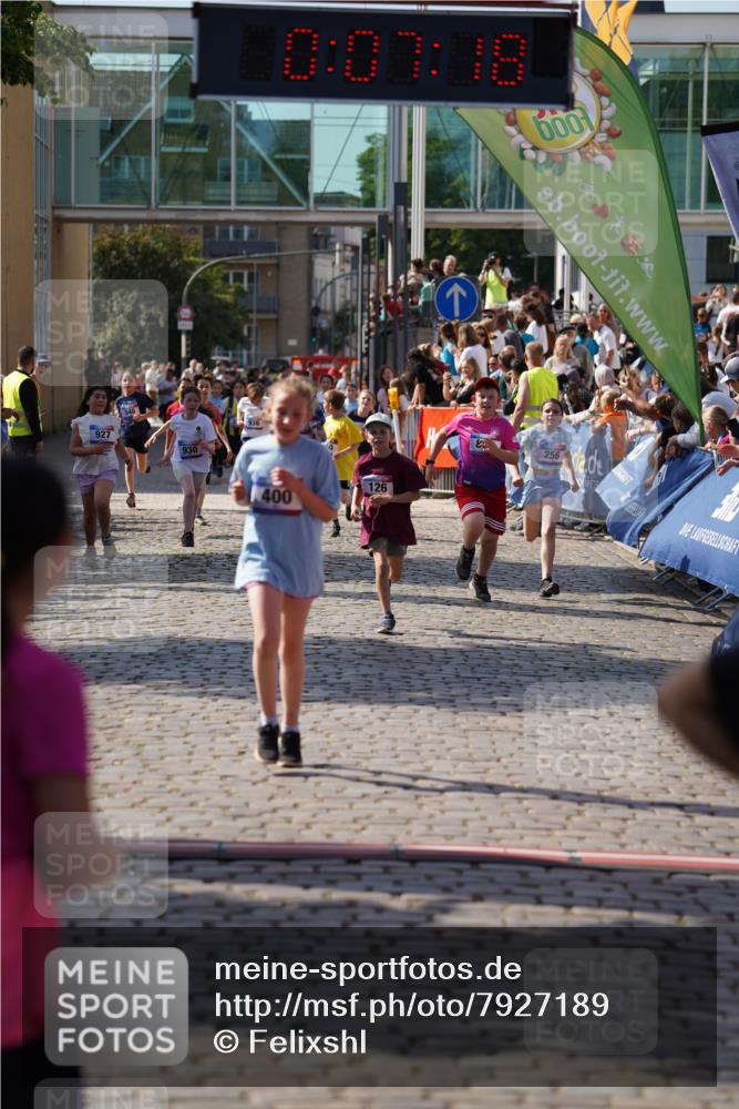 13.06.2025 - Holstenköstenlauf Felixshl http://msf.ph/oto/7927189 13.06.2025 16:52:17 Laufen 126, 255, 256, 395, 397, 400, 405, 540, 660, 809, 817, 927, 930, 1250 meine-sportfotos.de