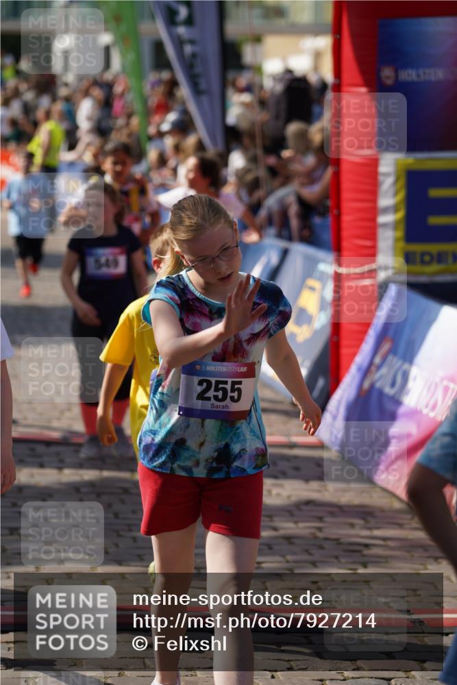 13.06.2025 - Holstenköstenlauf Felixshl http://msf.ph/oto/7927214 13.06.2025 16:52:27 Laufen 255, 262, 266, 394, 412, 540, 549, 555, 660, 817, 927, 930, 936, 938, 1108, 1250, 1263, 1266 meine-sportfotos.de