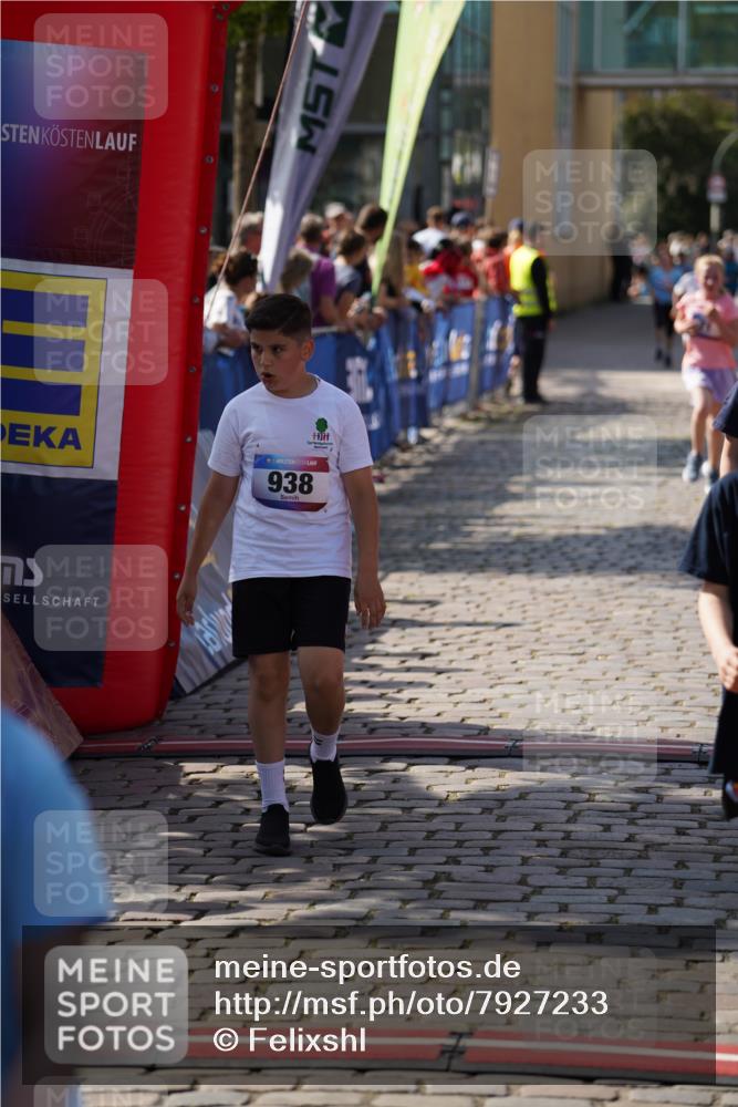 13.06.2025 - Holstenköstenlauf Felixshl http://msf.ph/oto/7927233 13.06.2025 16:52:34 Laufen 71, 72, 412, 535, 538, 555, 938, 1108, 1263 meine-sportfotos.de