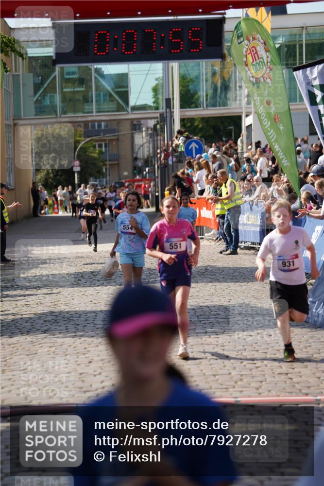 13.06.2025 - Holstenköstenlauf Felixshl http://msf.ph/oto/7927278 13.06.2025 16:52:54 Laufen 551, 554, 816, 931, 1254, 1257 meine-sportfotos.de