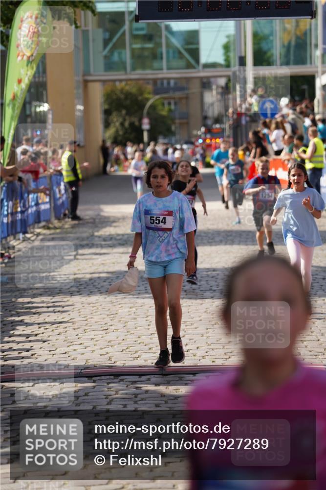 13.06.2025 - Holstenköstenlauf Felixshl http://msf.ph/oto/7927289 13.06.2025 16:52:59 Laufen 88, 258, 551, 554, 931, 1254, 1257, 1835 meine-sportfotos.de
